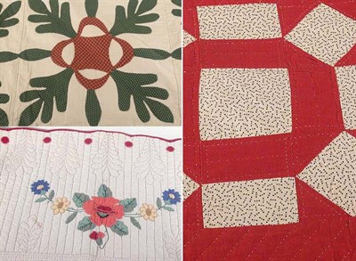 Lot 3842 - Group of Three American Quilts The first from...