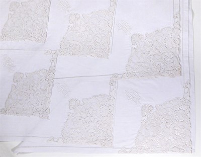 Lot 3827 - Set of Linen and Burano Lace Dinner Napkins...
