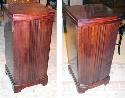Lot 193 - Pair of Art Deco Style Mahogany Pedestal Cabinets