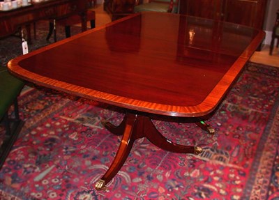 Lot 265 - George III Style Mahogany Cross-Banded Dining...