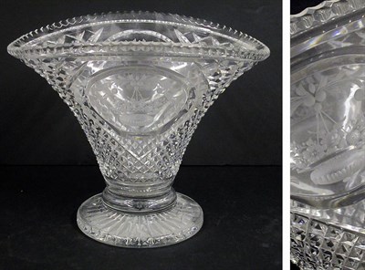 Lot 2819 - Anglo Irish Etched and Cut Glass Center Bowl