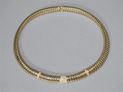 Lot 391 - Gold & Diamond Necklace