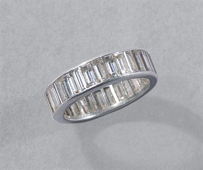 Lot 179 - Diamond Band Ring