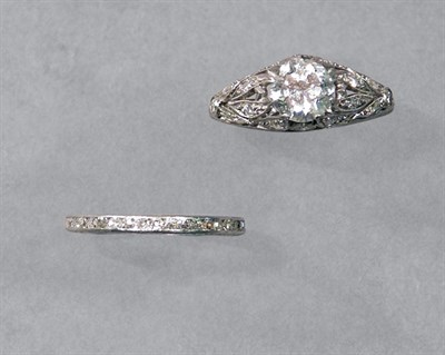 Lot 83 - Diamond Ring & Guard Ring
