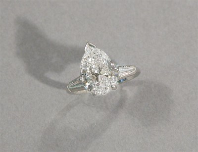 Lot 493 - Diamond Ring