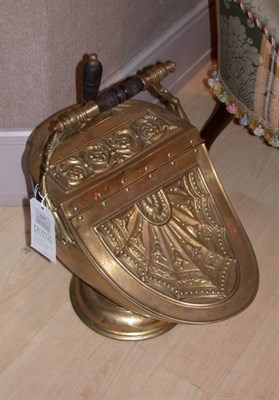 Lot 3269 - Victorian Style Brass Coal Scuttle Height 22...