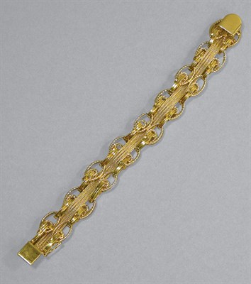 Lot 164 - Gold Bracelet