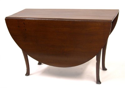 Lot 2095 - Queen Anne Walnut Drop-Leaf Table The...