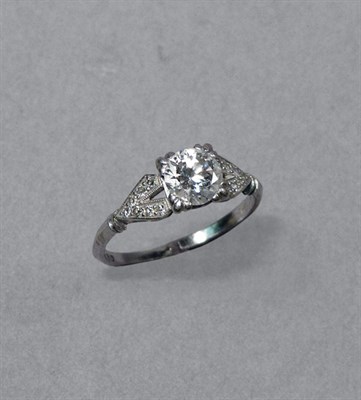 Lot 116 - Diamond Ring