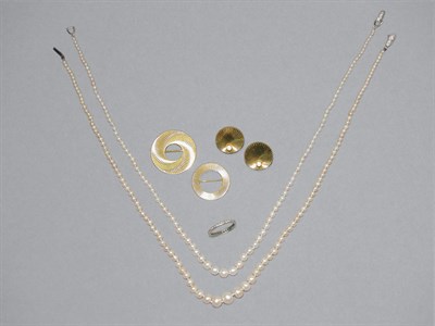 Lot 41 - Group of Jewelry