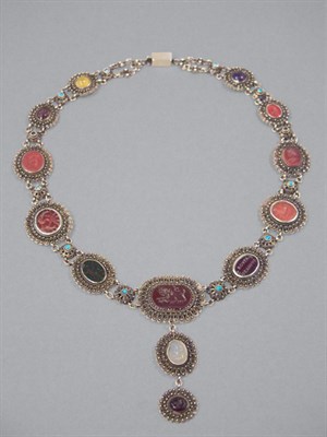 Lot 106 - Silver & Hardstone Intaglio Necklace