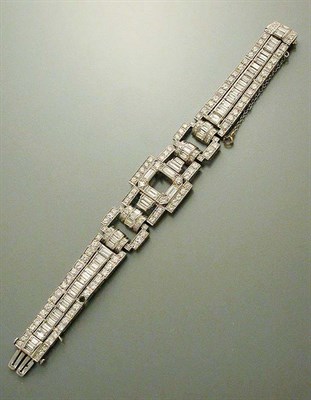 Lot 509 - Art Deco Diamond Bracelet