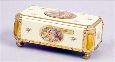 Lot 2623 - Singing Bird Box