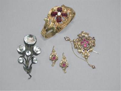 Lot 289 - Group of Victorian Jewelry