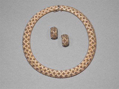 Lot 122 - Gold Necklace & Pair of Earclips