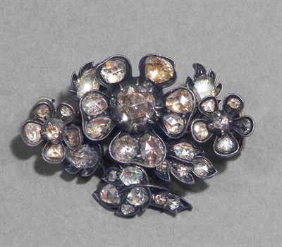 Lot 126 - Antique Diamond Pin