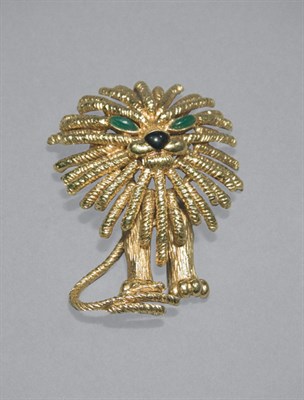 Lot 300 - Gold, Enamel & Chalcedony Lion Clip-Brooch