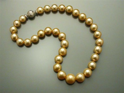 Lot 463 - Cultured Pearl Necklace