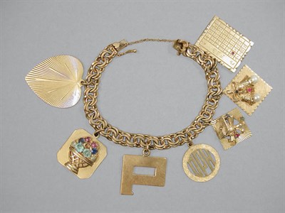 Lot 449 - Gold Charm Bracelet