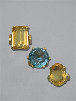 Lot 366 - Three Gold & Stone Rings