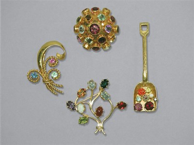 Lot 369 - Four Gold & Stone Pins