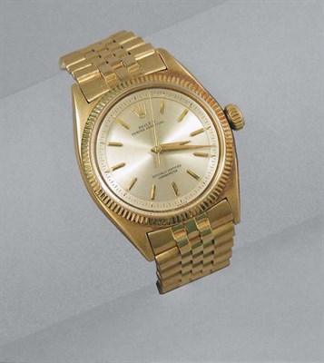 Lot 364 - Gold Wristwatch