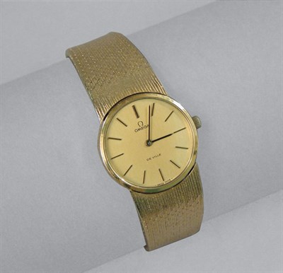 Lot 388 - Gold Wristwatch