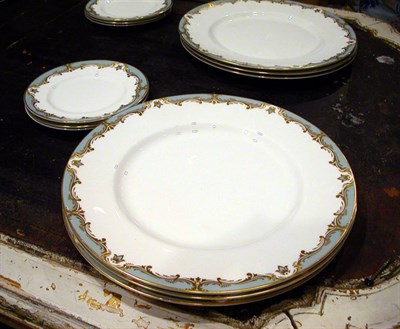 Lot 233 - Royal Worcester Porcelain Dinner Service