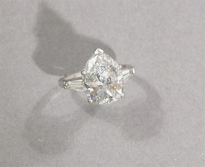 Lot 511 - Diamond Ring