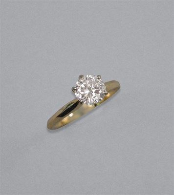 Lot 403 - Diamond Ring