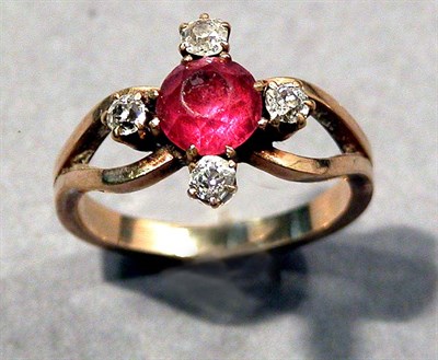 Lot 646 - Diamond and Red Stone Ring