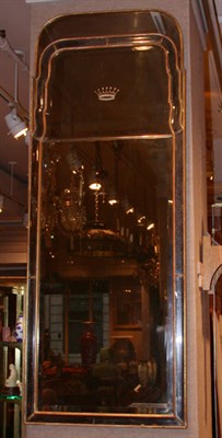 Lot 2469 - Georgian Style Gilt-Wood Mirror