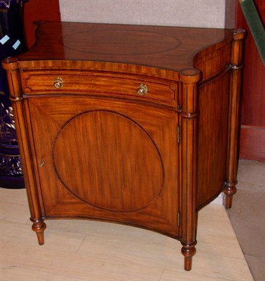 Lot 2642 - Georgian Style Inlaid Mahogany Side Cabinet