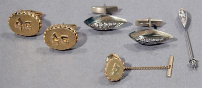 Lot 499 - Group of Gentleman's Jewelry
