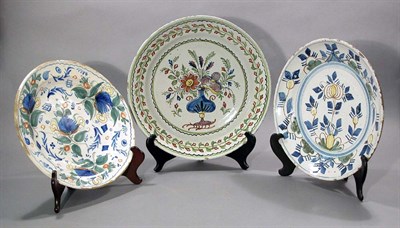 Lot 4288 - Three Continental Faience Chargers 18th/19th...