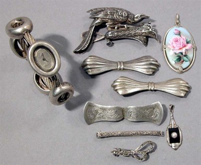 Lot 423 - Group of Assorted Silver Jewelry