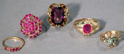 Lot 380 - Five Assorted Rings