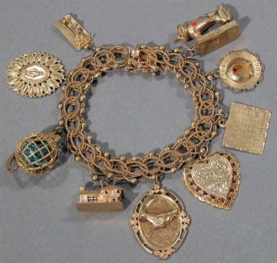 Lot 21 - Gold Charm Bracelet
