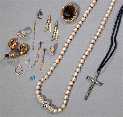 Lot 31 - Pair of Diamond Earrings and Assorted Costume Jewelry