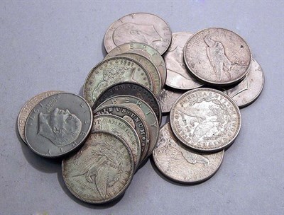 Lot 17 - Assorted Coins