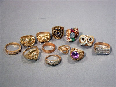 Lot 56 - Twelve Rings