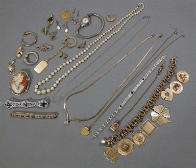 Lot 26 - Group of Jewelry