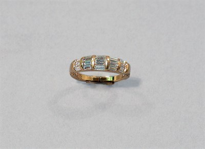 Lot 337 - Gold and Diamond Ring
