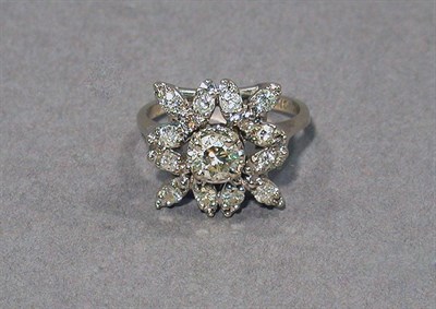 Lot 339 - Diamond Ring