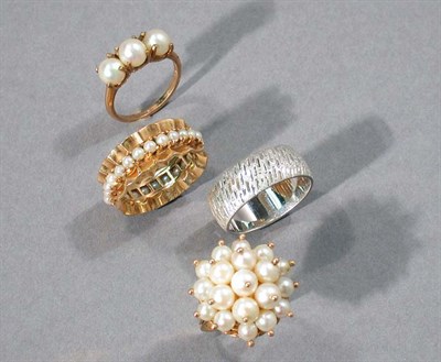 Lot 402 - Four Rings