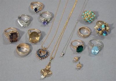 Lot 351 - Group of Jewelry