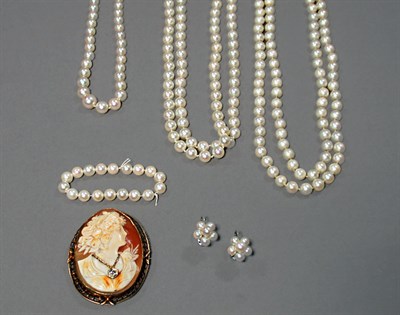 Lot 358 - Group of Cultured Pearl Jewelry and Shell Cameo Pin