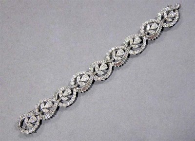 Lot 115 - Diamond Bracelet