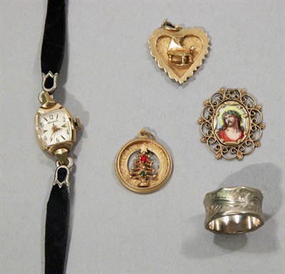 Lot 178 - Group of Jewelry
