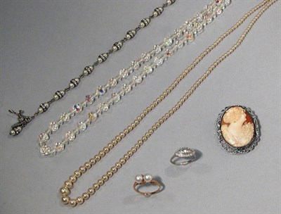 Lot 210 - Group of Jewelry